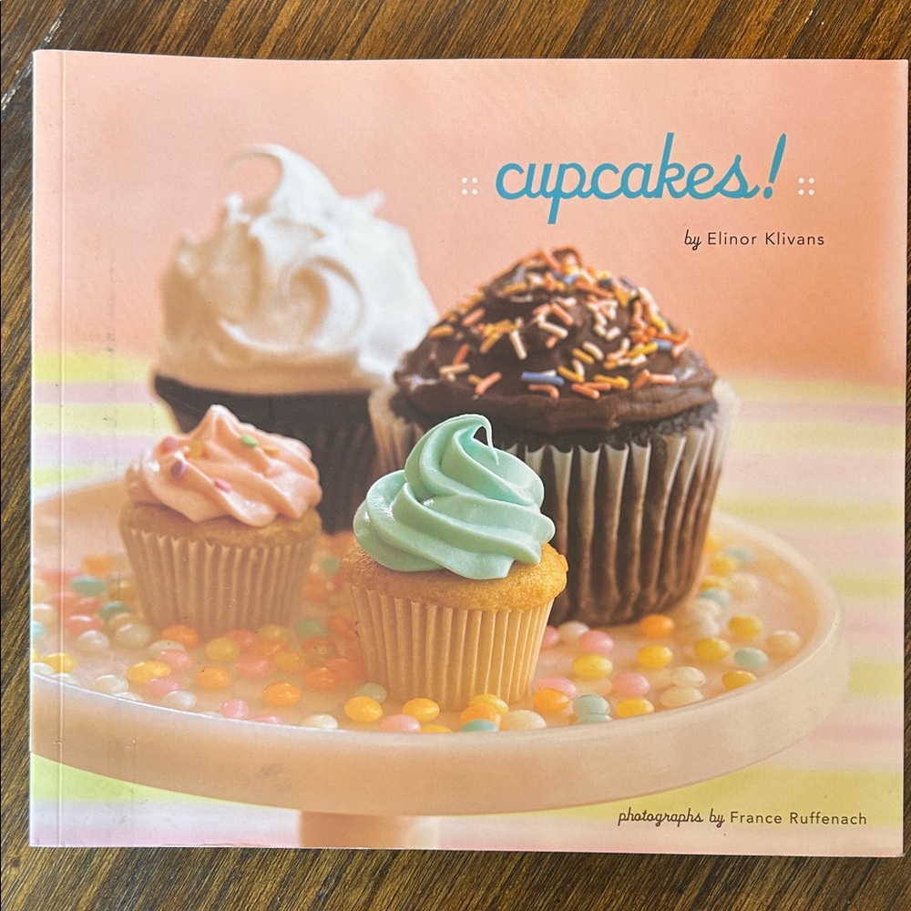 Crate&Barrel Cupcakes! Book with Pastel and Chocolate Tones